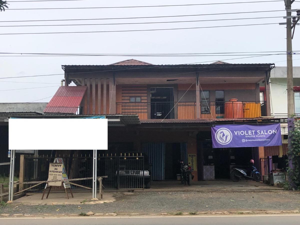 Violet Doorz Syariah Hotel Banjarbaru Екстериор снимка